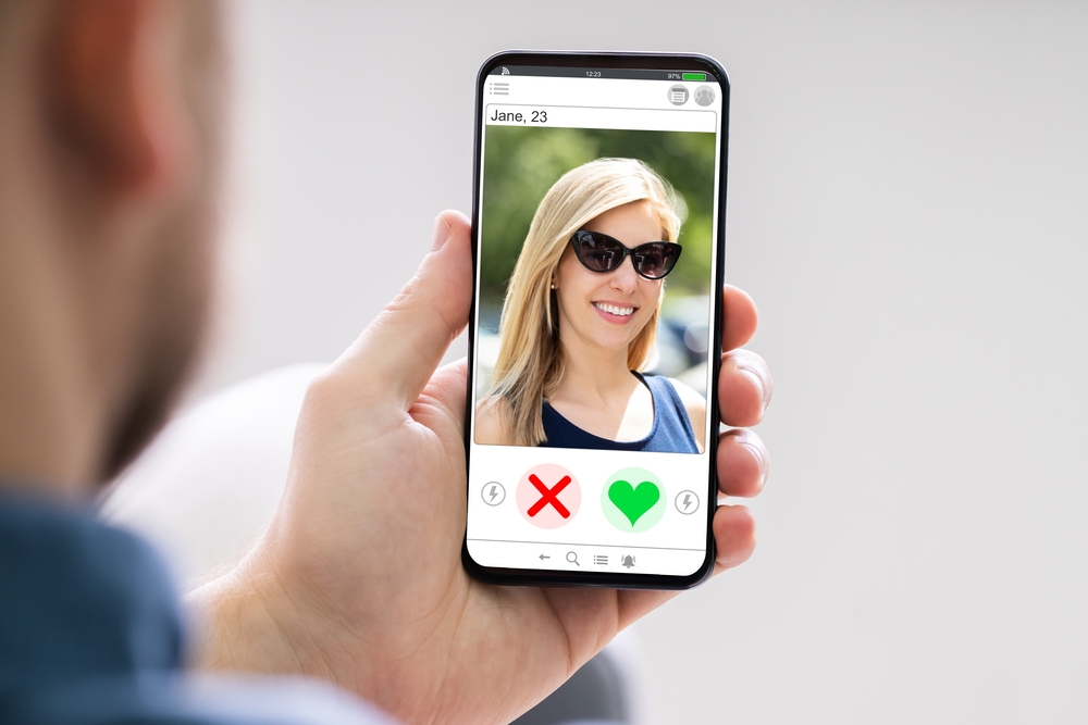 dating app activity tracker