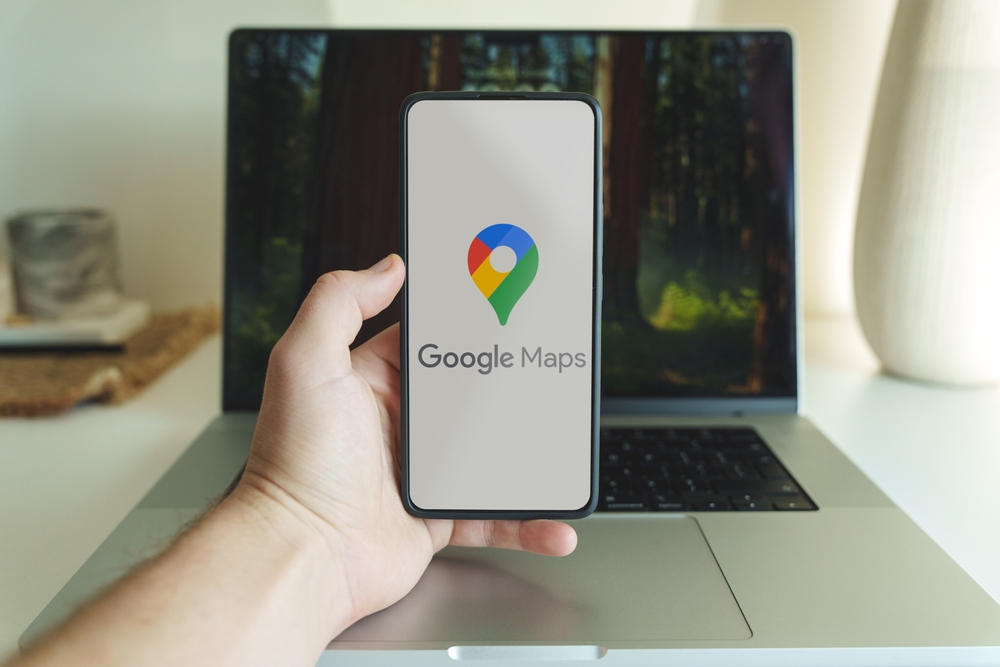 tracking iphone location by phone number with google maps