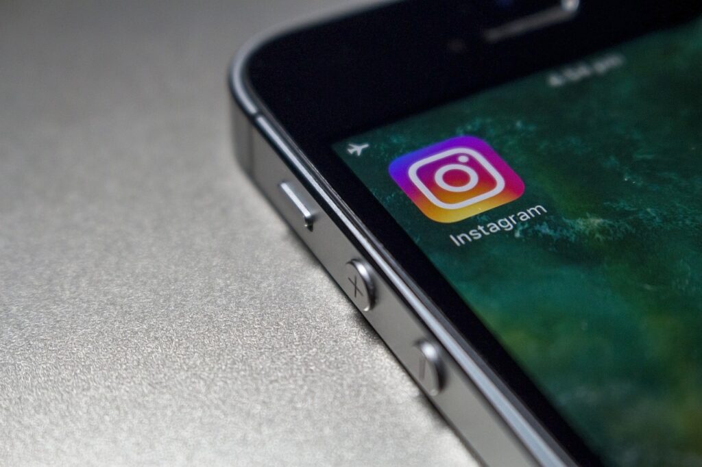 voir un compte instagram privé sans s'abonner